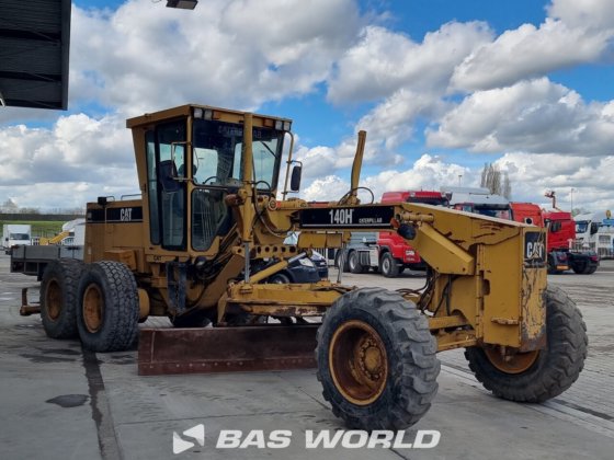 キャタピラー・グレーダー