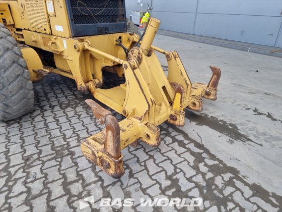 キャタピラー・グレーダー