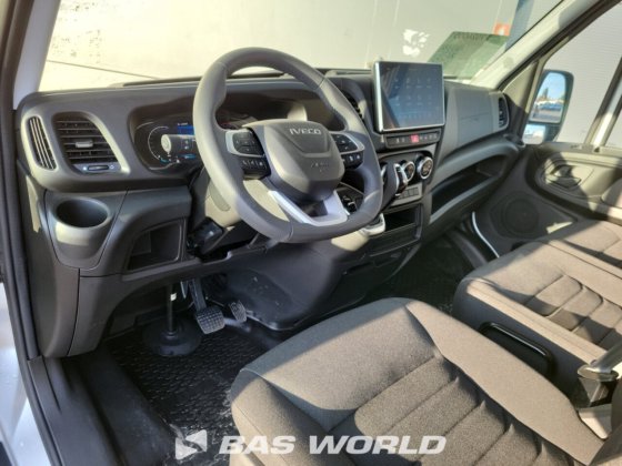 イヴェコ・デイリー 35C21 クローズド・ボックス・バン
