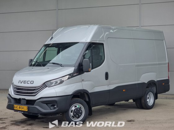 イヴェコ・デイリー 35C21 クローズド・ボックス・バン