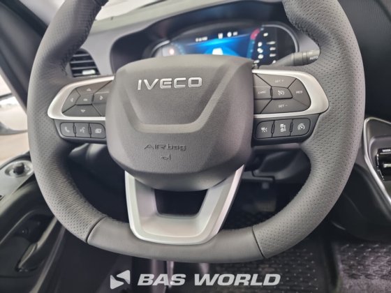 依维柯 Daily 35C21 封闭箱式货车