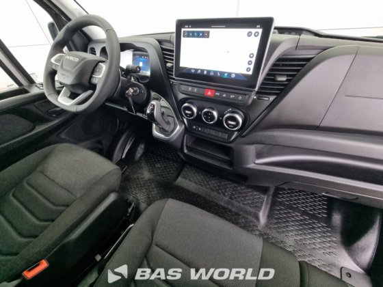 依维柯 Daily 35C21 封闭箱式货车