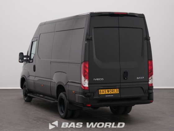 依维柯 Daily 35C18 封闭箱式货车