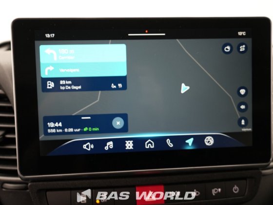 依维柯 Daily 35C18 封闭箱式货车