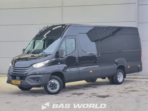 依维柯 Daily 35C18 封闭箱式货车