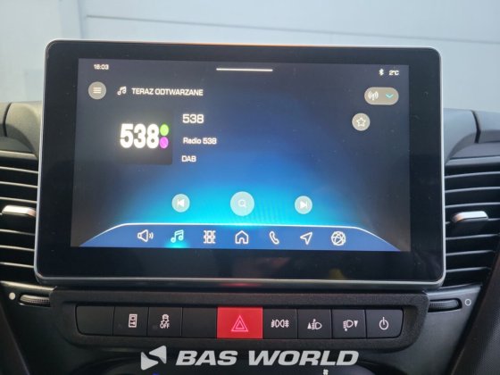 イヴェコ・デイリー 35C18 クローズド・ボックス・バン