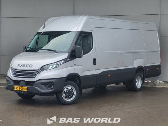 依维柯 Daily 35C18 封闭箱式货车