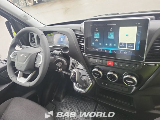 イヴェコ・デイリー 35C18 クローズド・ボックス・バン