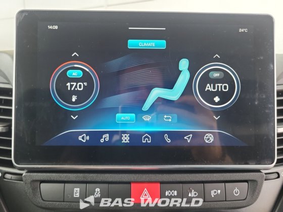 イヴェコ・デイリー 35C18 クローズド・ボックス・バン