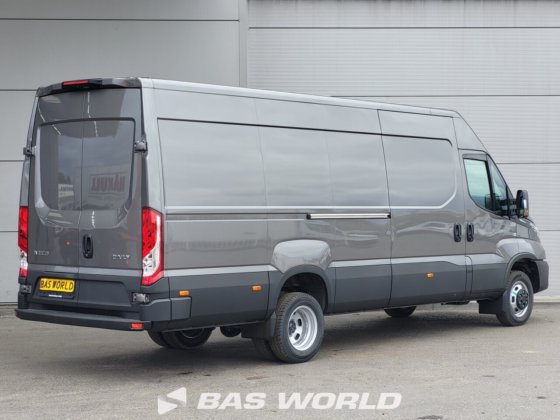 イヴェコ・デイリー 35C18 クローズド・ボックス・バン