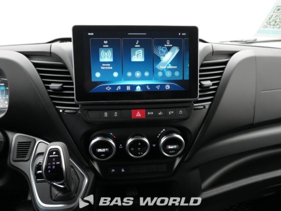 依维柯 Daily 35C18 封闭箱式货车