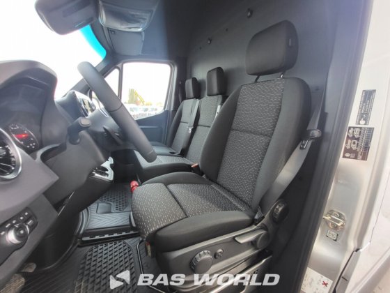 メルセデス スプリンター 319 CDI クローズド・ボックス・バン