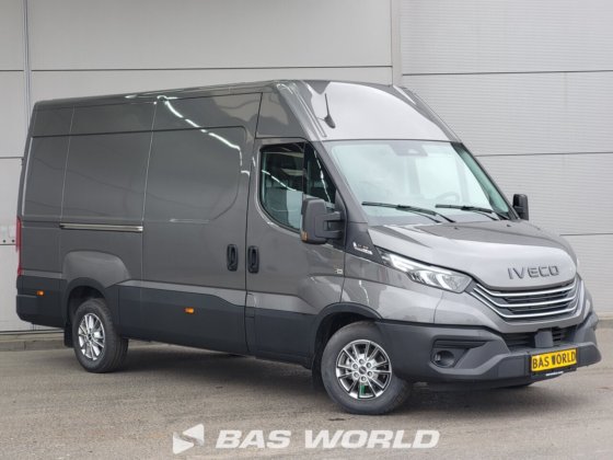 イヴェコ・デイリー 35S21 クローズド・ボックス・バン