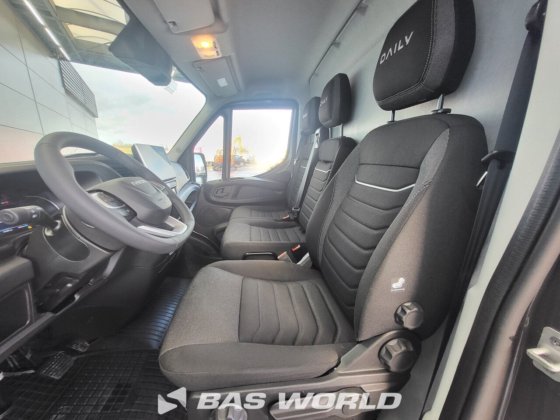 イヴェコ・デイリー 35S21 クローズド・ボックス・バン