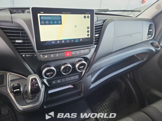 イヴェコ・デイリー 35S21 クローズド・ボックス・バン