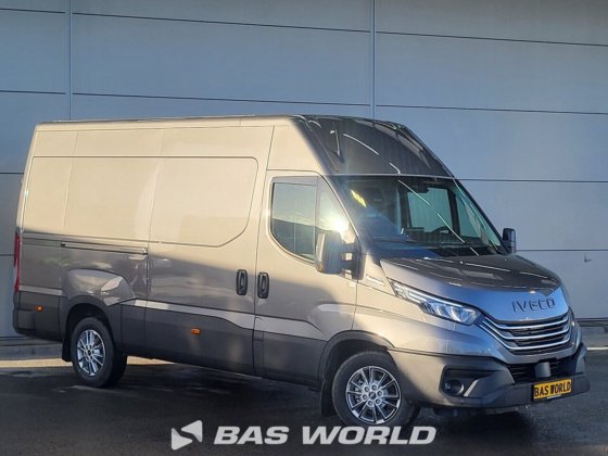 イヴェコ・デイリー 35S21 クローズド・ボックス・バン