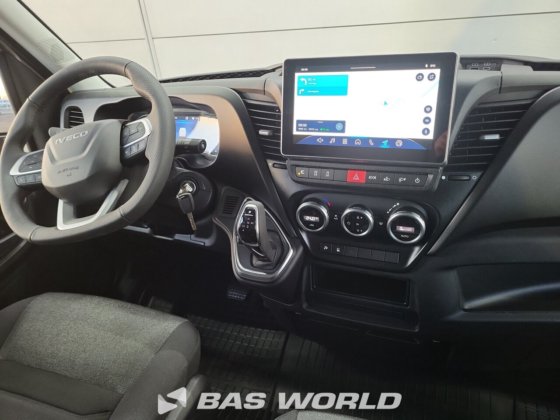 イヴェコ・デイリー 35S21 クローズド・ボックス・バン