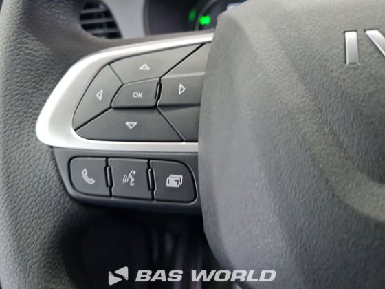 イヴェコ・デイリー 35C18 ボックスボディ