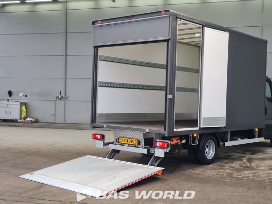 依维柯 Daily 35C18 箱体