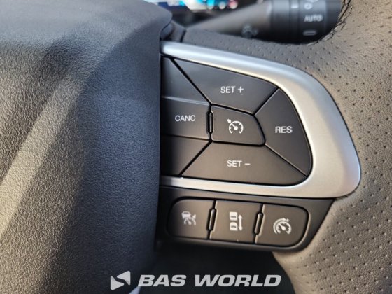 イヴェコ・デイリー 35S21 クローズド・ボックス・バン