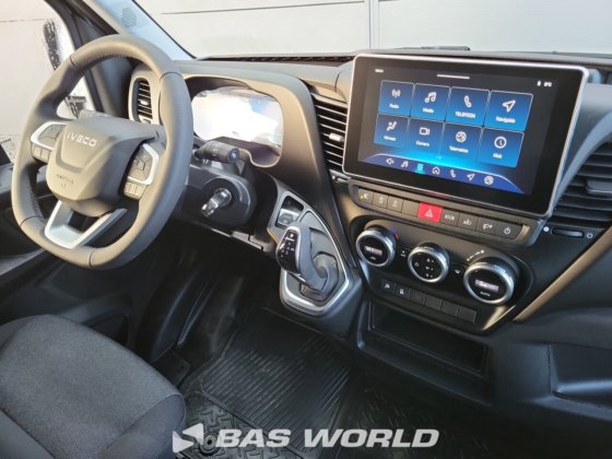 イヴェコ・デイリー 35S21 クローズド・ボックス・バン