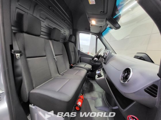 奔驰 Sprinter 319 CDI 封闭箱式货车