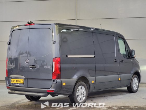 メルセデス スプリンター 319 CDI クローズド・ボックス・バン