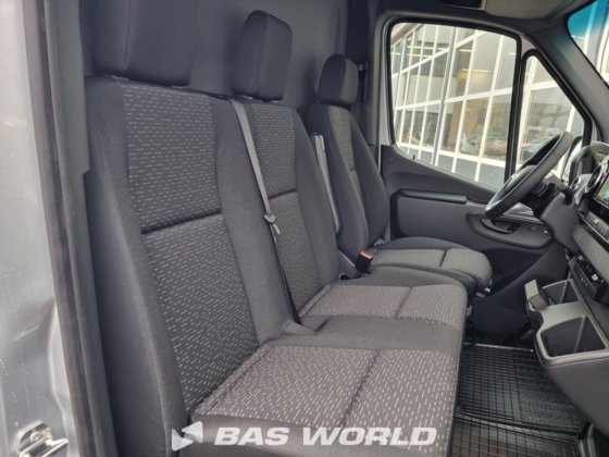 奔驰 Sprinter 319 CDI 封闭箱式货车