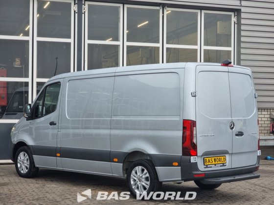 奔驰 Sprinter 319 CDI 封闭箱式货车