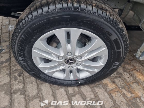 メルセデス スプリンター 319 CDI クローズド・ボックス・バン