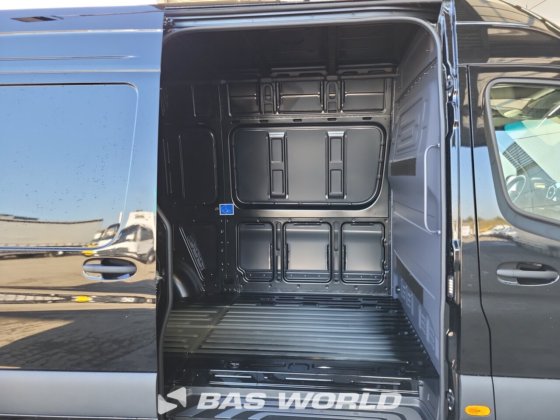 メルセデス スプリンター 319 CDI クローズド・ボックス・バン