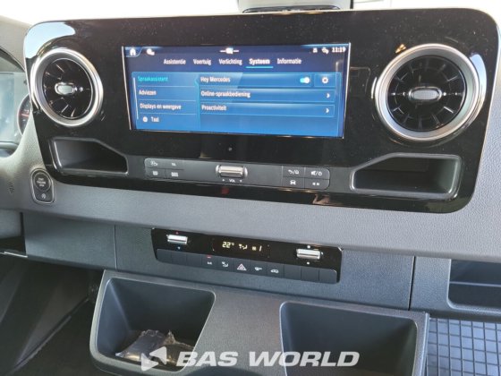 メルセデス スプリンター 319 CDI クローズド・ボックス・バン