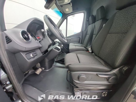 メルセデス スプリンター 319 CDI クローズド・ボックス・バン