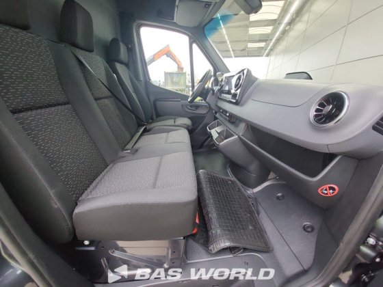 奔驰 Sprinter 319 CDI 封闭箱式货车