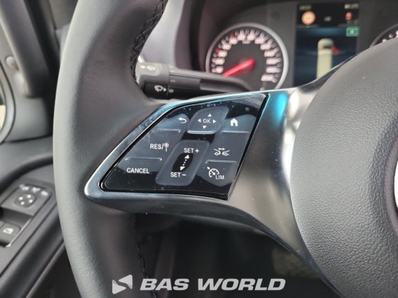 メルセデス スプリンター 319 CDI クローズド・ボックス・バン