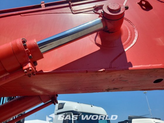 沃尔沃履带式挖掘机