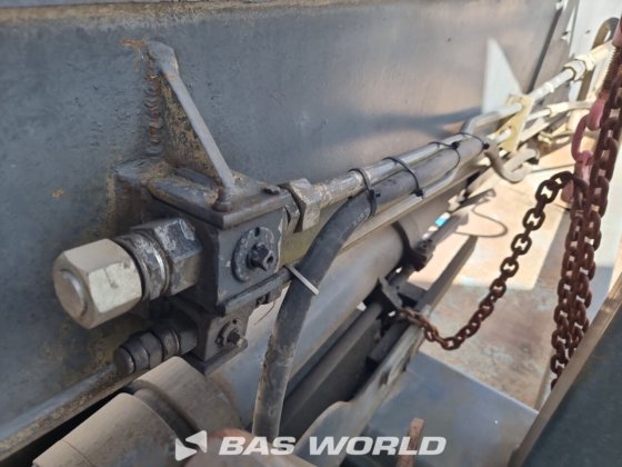 沃尔沃履带式挖掘机