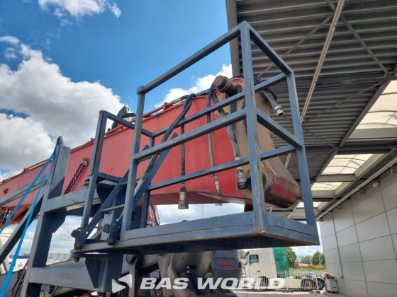 沃尔沃履带式挖掘机