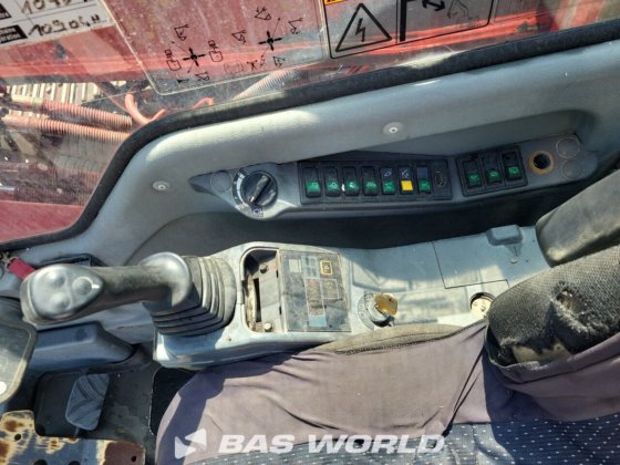 沃尔沃履带式挖掘机