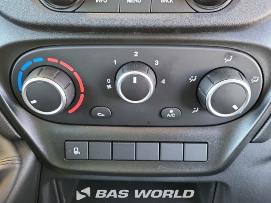 イヴェコ・デイリー 35S18 カーテンサイド