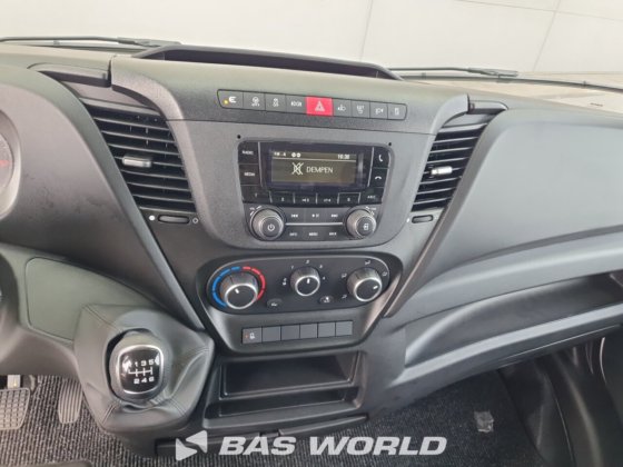 イヴェコ・デイリー 35S18 カーテンサイド