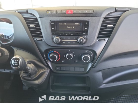 イヴェコ・デイリー 35S18 カーテンサイド