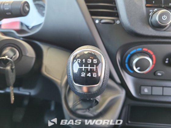 イヴェコ・デイリー 35S18 カーテンサイド