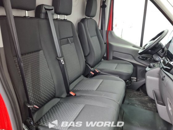 福特全顺 165pk 封闭箱式货车