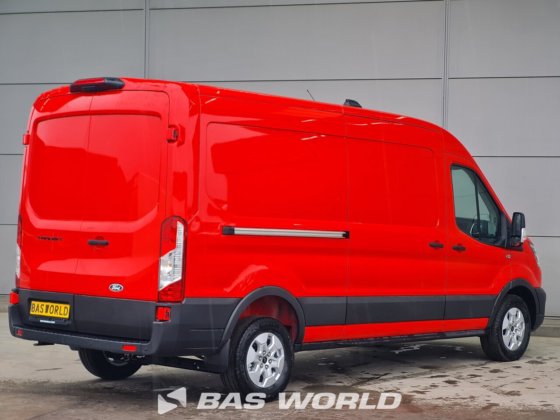 福特全顺 165pk 封闭箱式货车