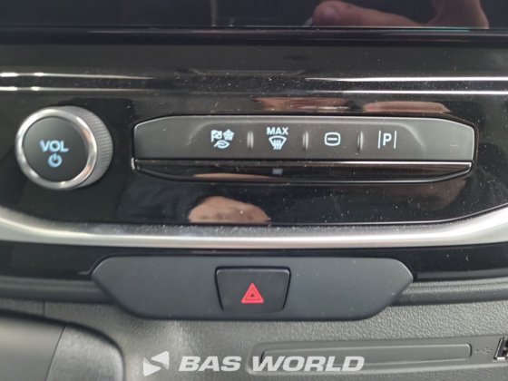 福特全顺 165pk 封闭箱式货车