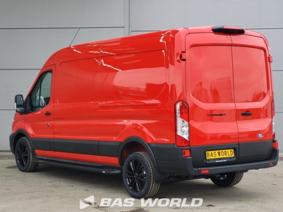 福特全顺 165pk 封闭箱式货车