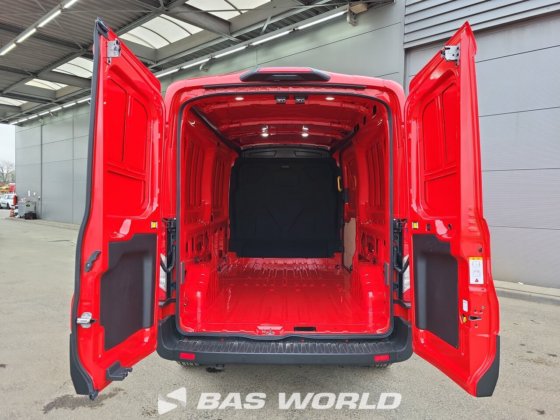 福特全顺 165pk 封闭箱式货车