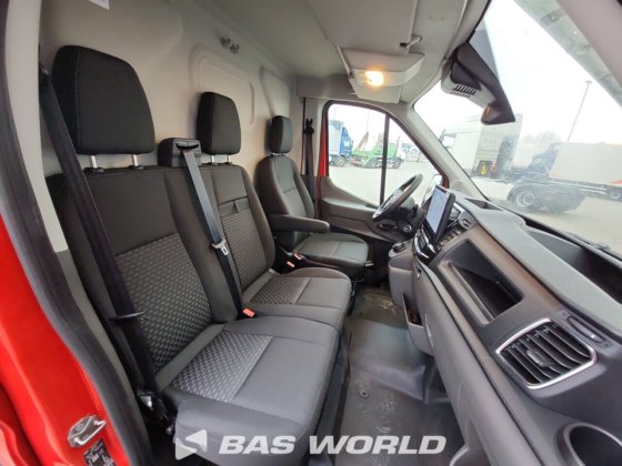 福特全顺 165pk 封闭箱式货车