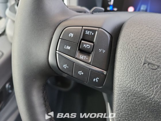 福特全顺 165pk 封闭箱式货车